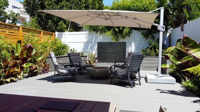 Outdoor living space designers near me