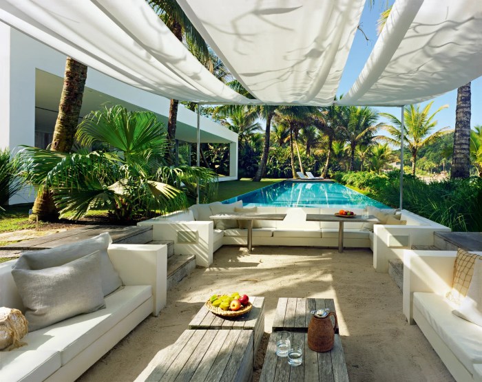 Seamless indoor outdoor living